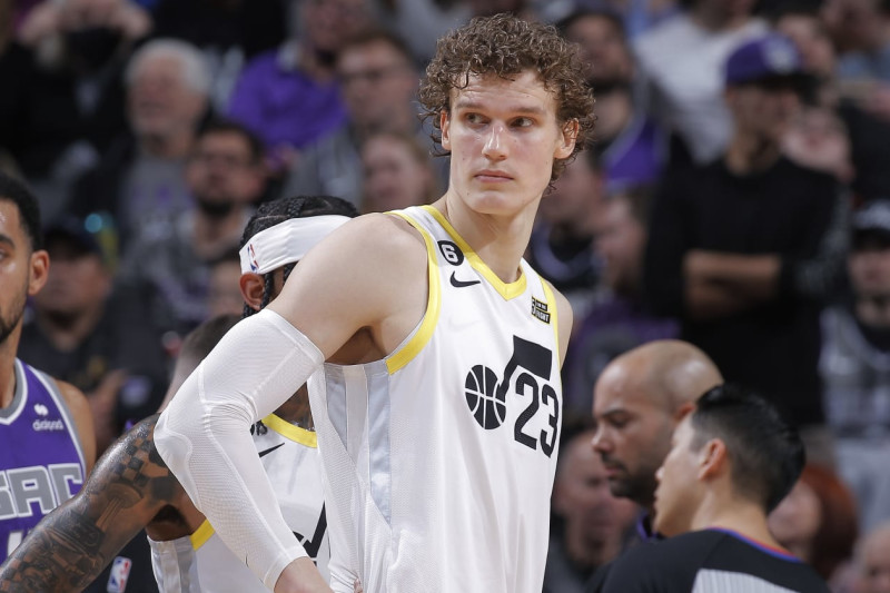 nba交易截止日2022直播（在2023年NBA交易截止日，每支球队都应该解决的一件事）