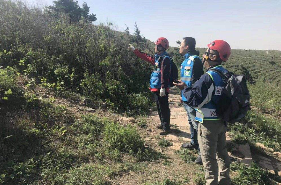 2008年北京教师任铁生爬山失踪，多方搜寻未果，留下纸条疑点重重