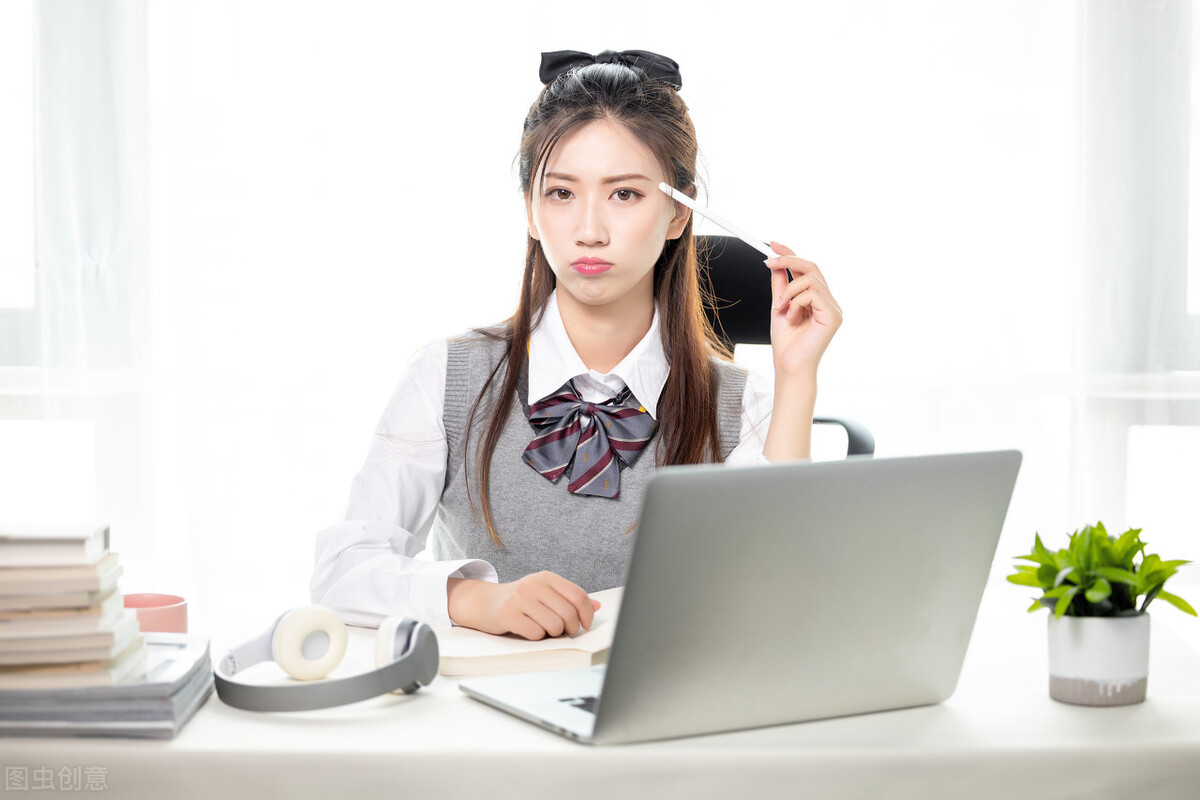 牛津高中英语教材中跨文化交际因素的分析