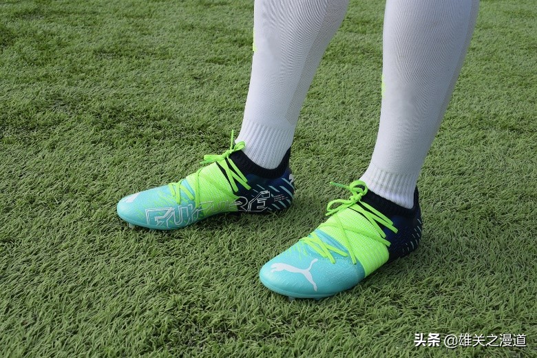 足球鞋买什么鞋钉（Puma Future Z 1.2 MG足球鞋，绿茵实战派）