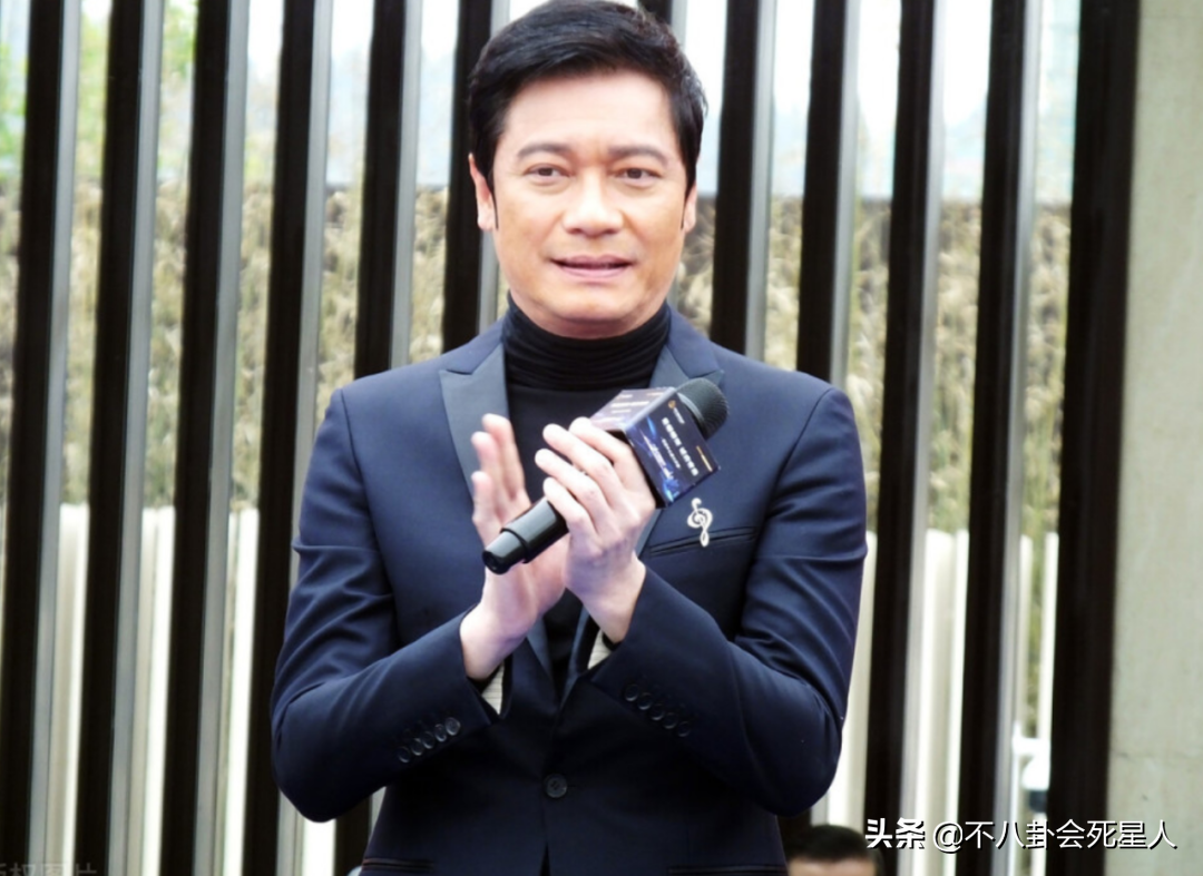 TVB的这些男星太显老，不到30岁就演老头，40岁成“爸爸专业户”