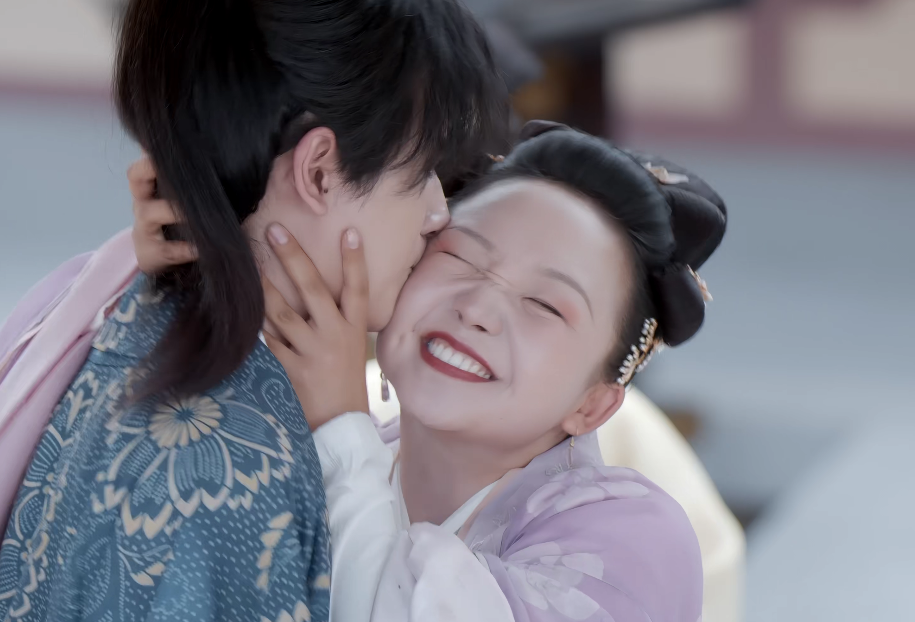 好家伙！《我叫刘金凤》开播就差评一片，观众差评理由出奇一致