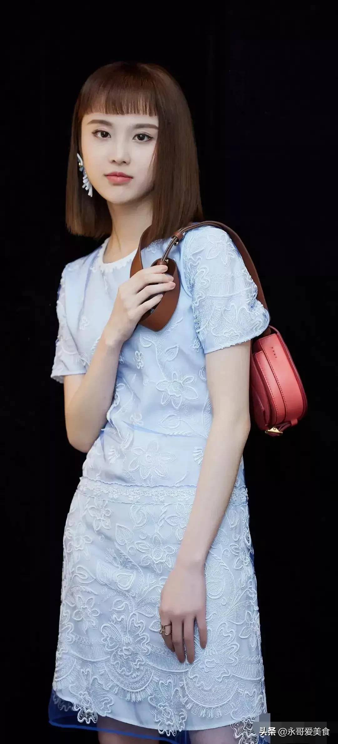 张慧雯，北舞美女演员，清新脱俗，靓丽迷人