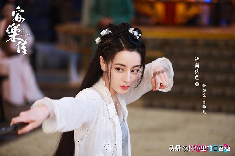2021明星年度热搜榜！白鹿第九、杨洋第七、热巴第四，龚俊第二