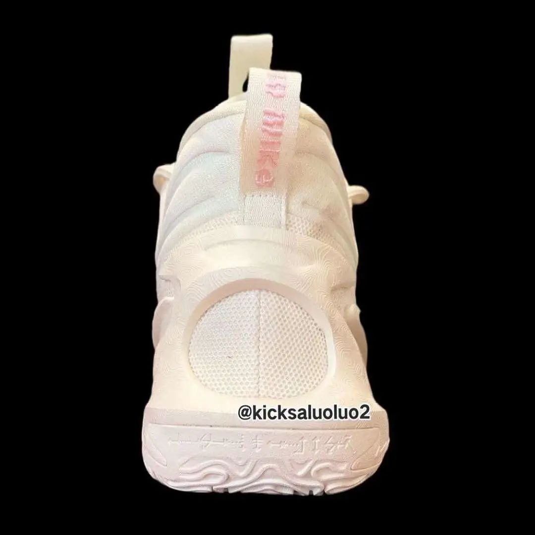 字母哥气垫图片（垫脚必备战靴？字母哥四代曝光三款配色！新中底配置还有惊喜？）