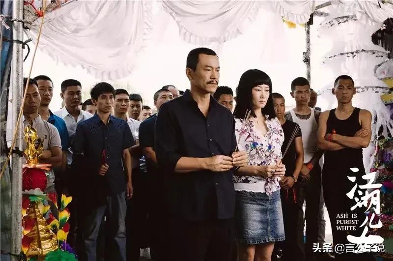 6位被捧成“老戏骨”的女星，个个演技平平，年龄大不等于老戏骨