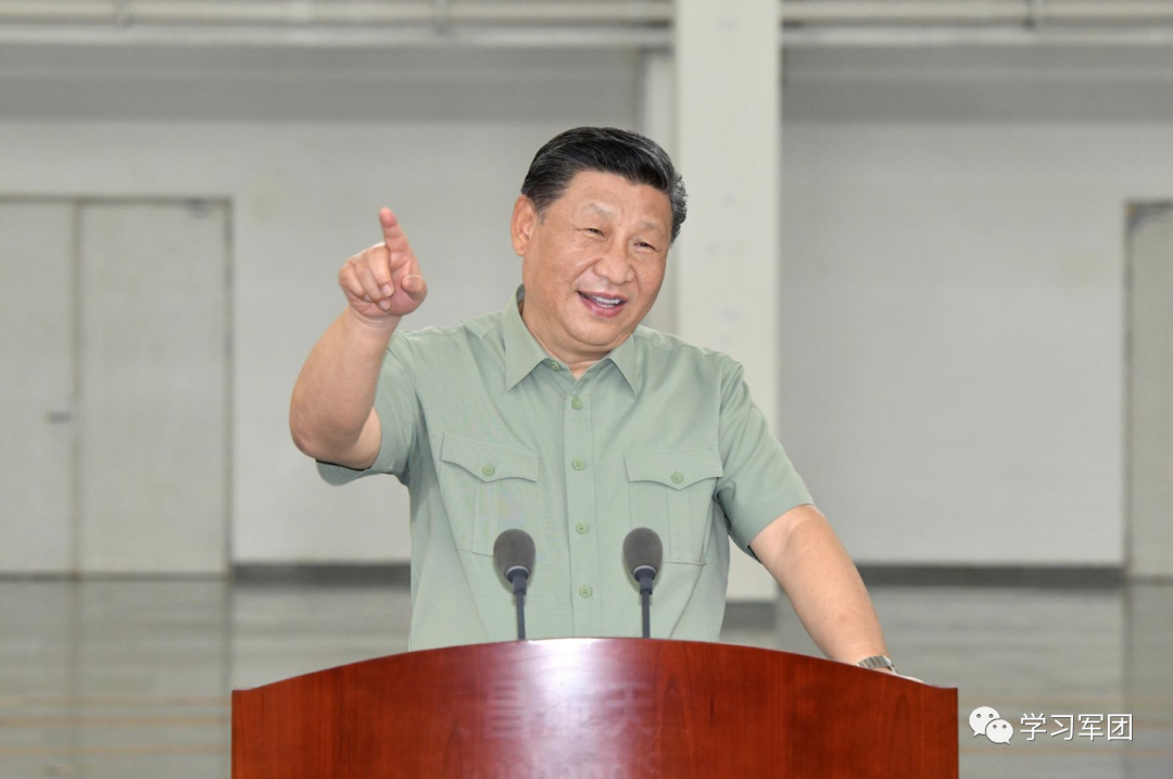 习近平视察文昌航天发射场
