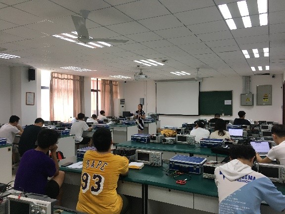 院士评审！获奖率不足2%！上海这所高校连拿2项全国一等奖！