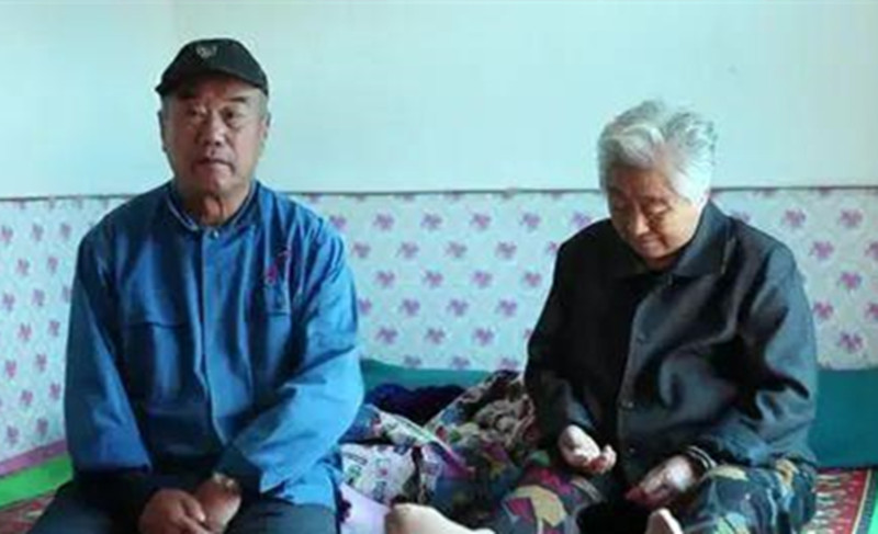 17年前女大学生失联至今，父母患癌求助媒体才知：女儿已改名换姓