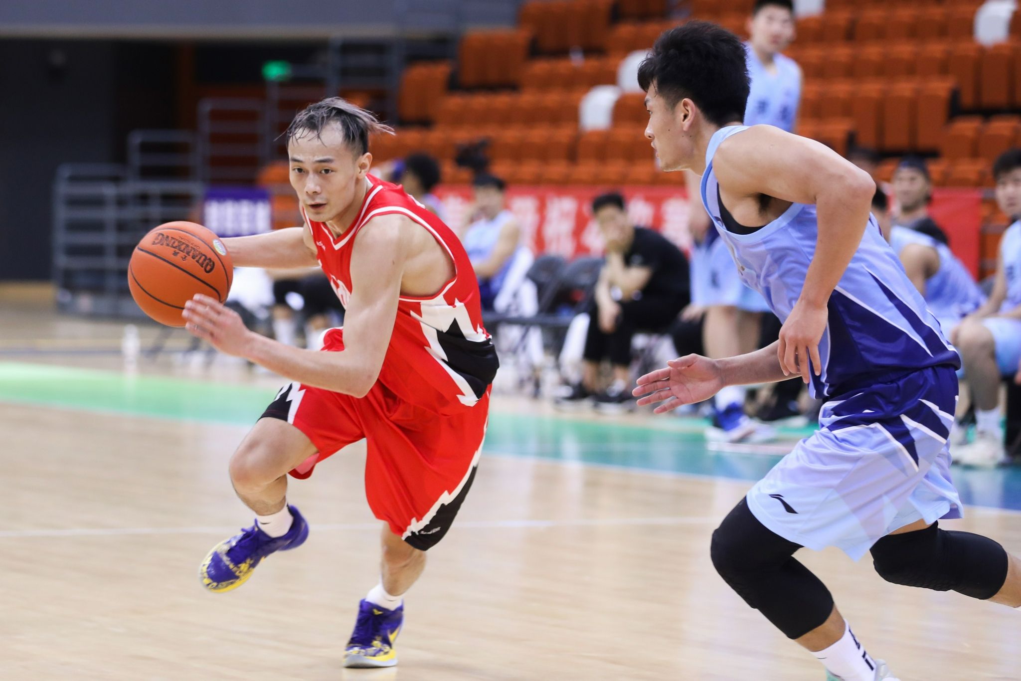 cba汤杰岳阳哪里人(汤杰的故事：CBA速度最快的男人，无缘NBA，将成为广东队的救星)