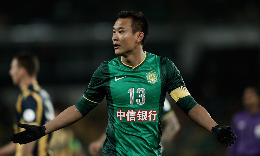 1996年,17岁的徐云龙被八一队与北京队同时选中,最终他选择留在家乡