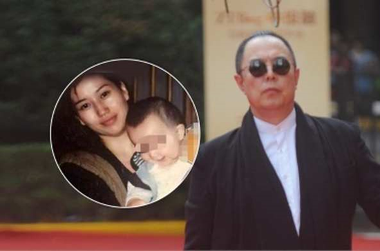 “皇帝专业户”张铁林：改国籍，字画卖十万，痴恋女学生不负责