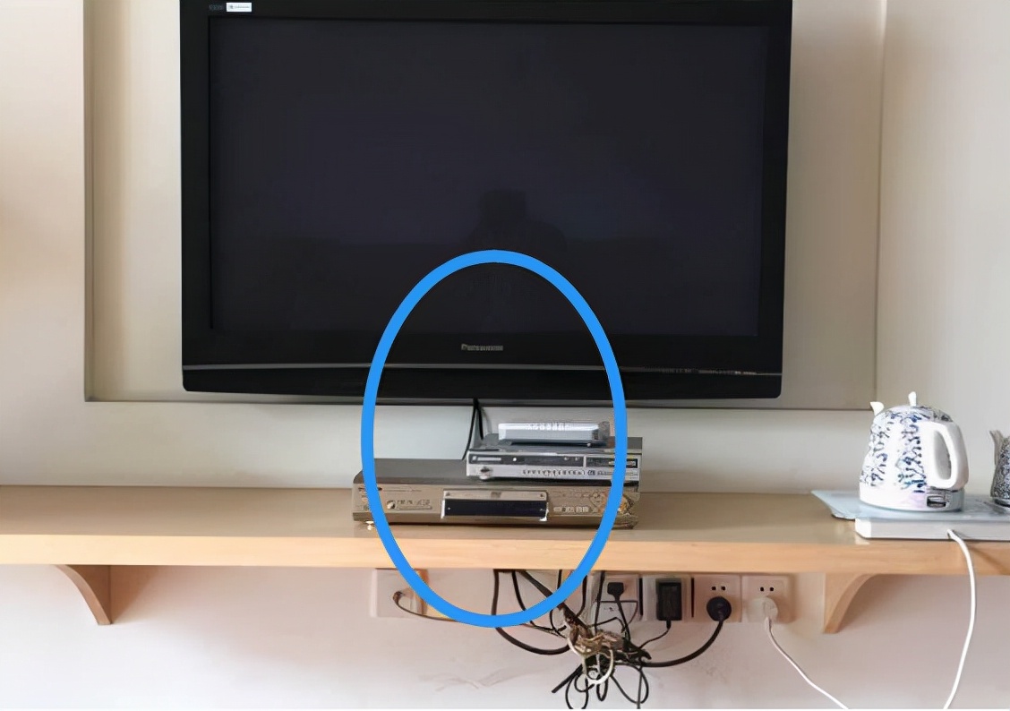 一台电视机，竟也有这么多安装方式？看看你家电视机有没有装错