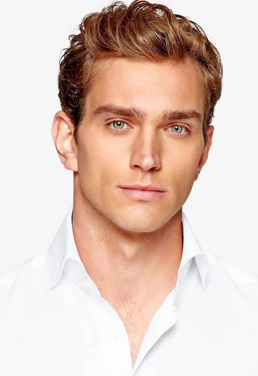 giorgio armani 的最新男模特,这颜值羡慕了