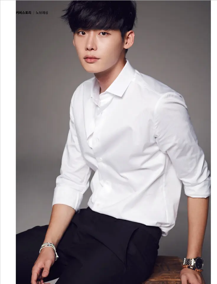 拥有韩剧半壁江山的李钟硕，微微一笑吸引万千少女