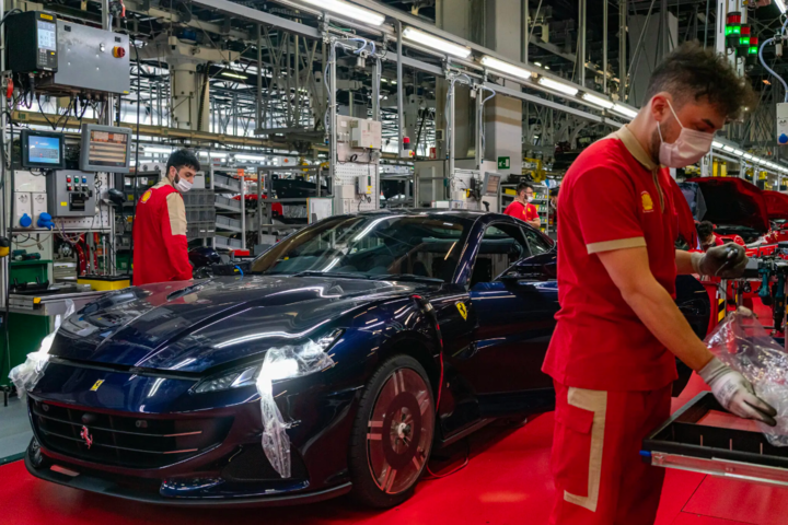 法拉利兰博基尼最后的倔强：改电可以，自动驾驶没门儿