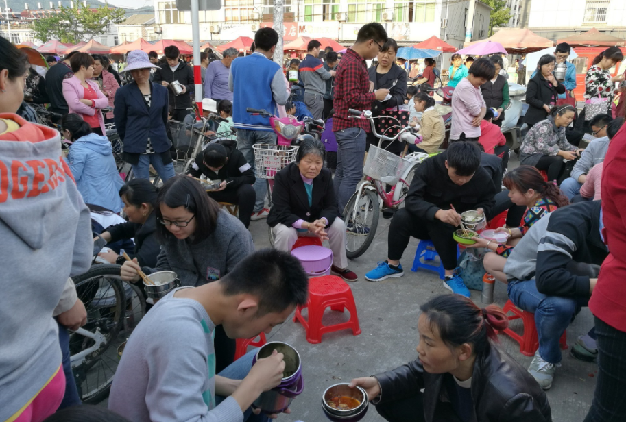 高考和中考当天，家长应该全程陪同吗？过来人给出建议