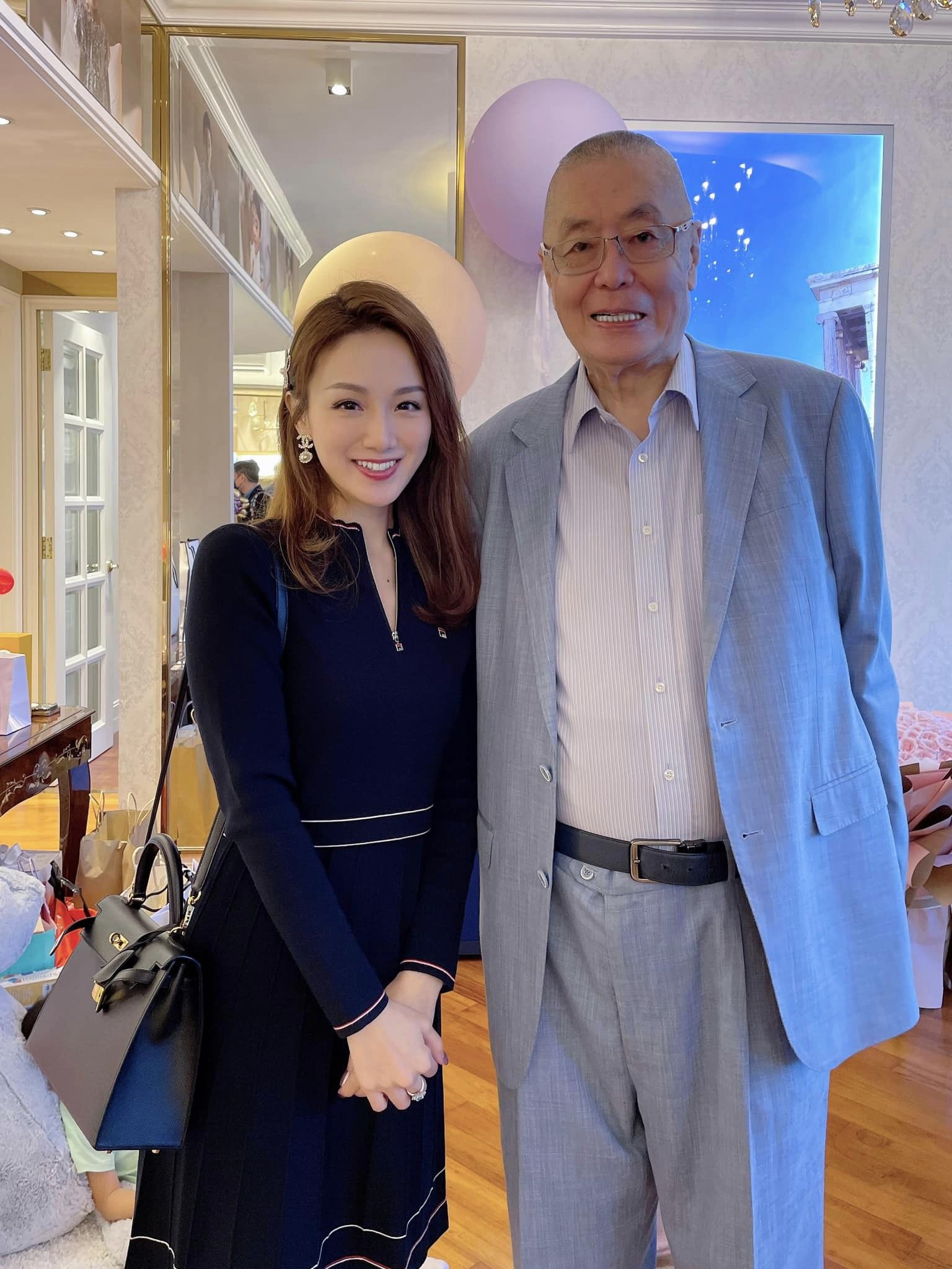 83岁刘诗昆为2岁女儿庆生!精神奕奕状态好,想与46岁妻子生二胎