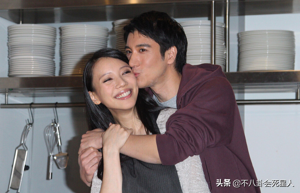 将大咖拉下神坛的“小女人”，从李雨桐到李靓蕾，都有一个共同点