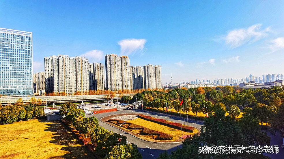 别抱怨努力的苦，那是你看世界的路——合肥滨湖职业技术学院