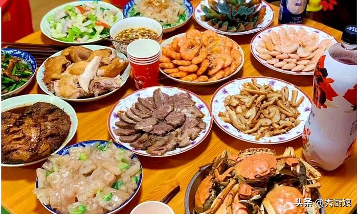 同台一桌饭是什么生肖 一桌饭菜的图片 - 时代开运网