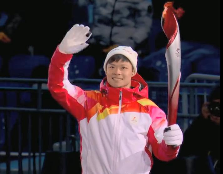 北京冬奥会独特的点火方式，主火炬更是有创意，苏炳添参与传递