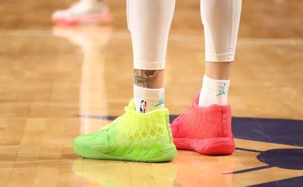 nba哪些球星联名了aj（NBA球员上脚：安东尼的AJ36很帅气，匹克的维金斯签名鞋）