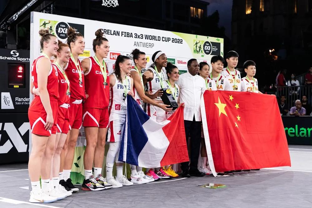 集齐国际赛场金银铜牌的中国女篮，能否为WCBA召唤来更多观众？