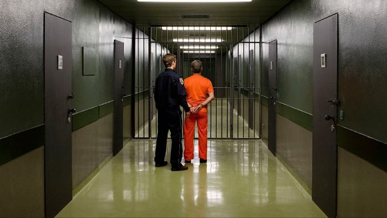 被捕的四位央视主持人，芮成钢高智商犯错，间谍成蕾下场大快人心