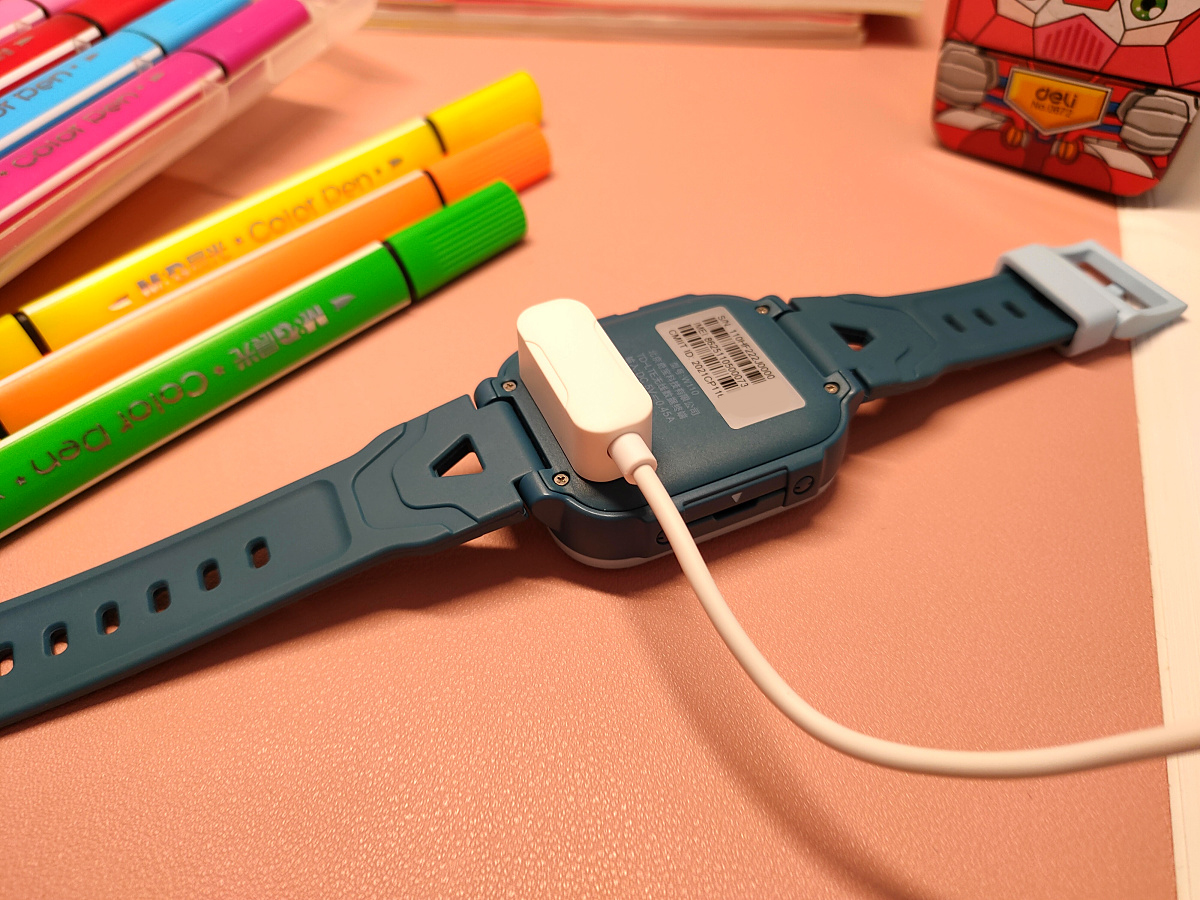 儿童微信+10重AI定位加持：360儿童电话手表10X体验