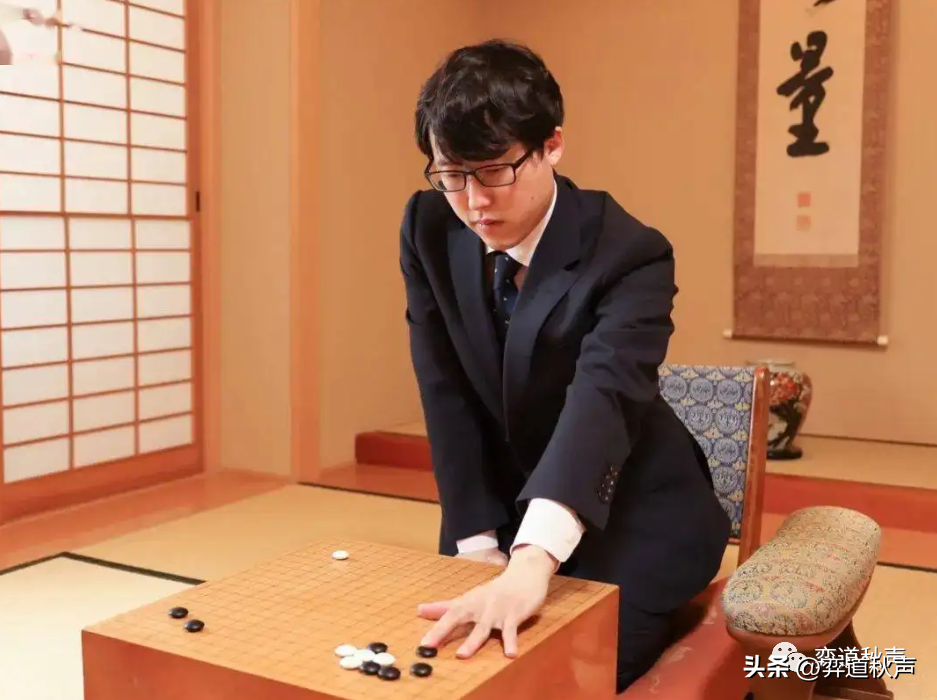 井山裕太(首次参加新赛制的棋圣战循环圈 井山裕太悬崖勒马保留挑战希望)