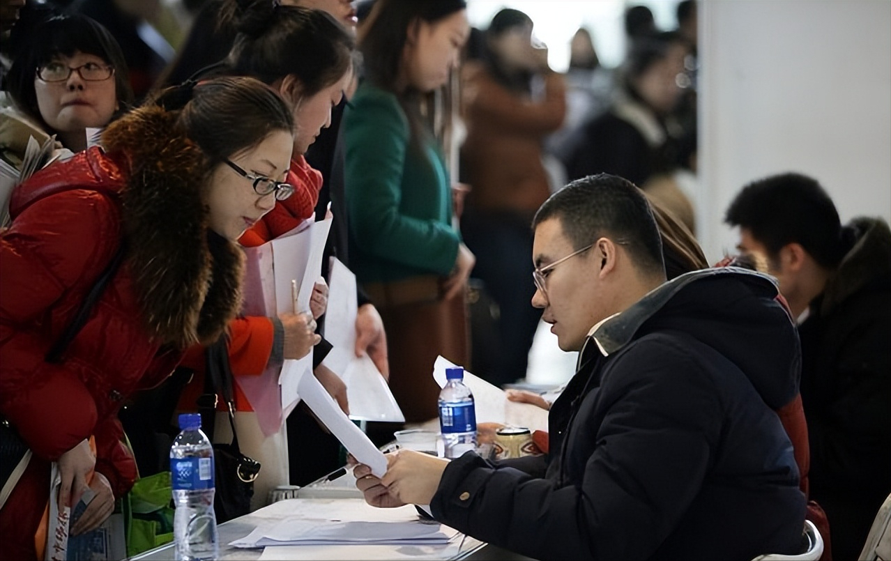 考研复试开始，上海这所高校多专业报考不足10人？有大量调剂名额