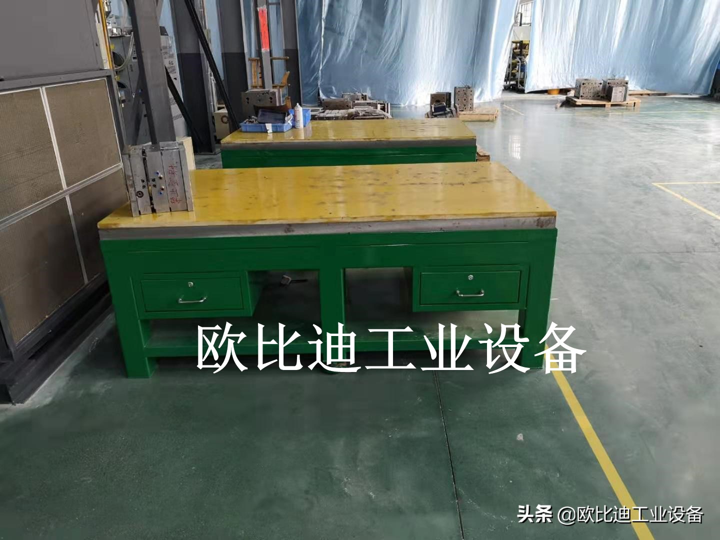 天津工具柜_大连电木板铺钢板工作台