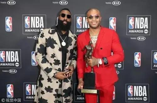 往年nba常规mvp(近十年常规赛MVP一览，字母哥、库里封神，威少跌下神坛)