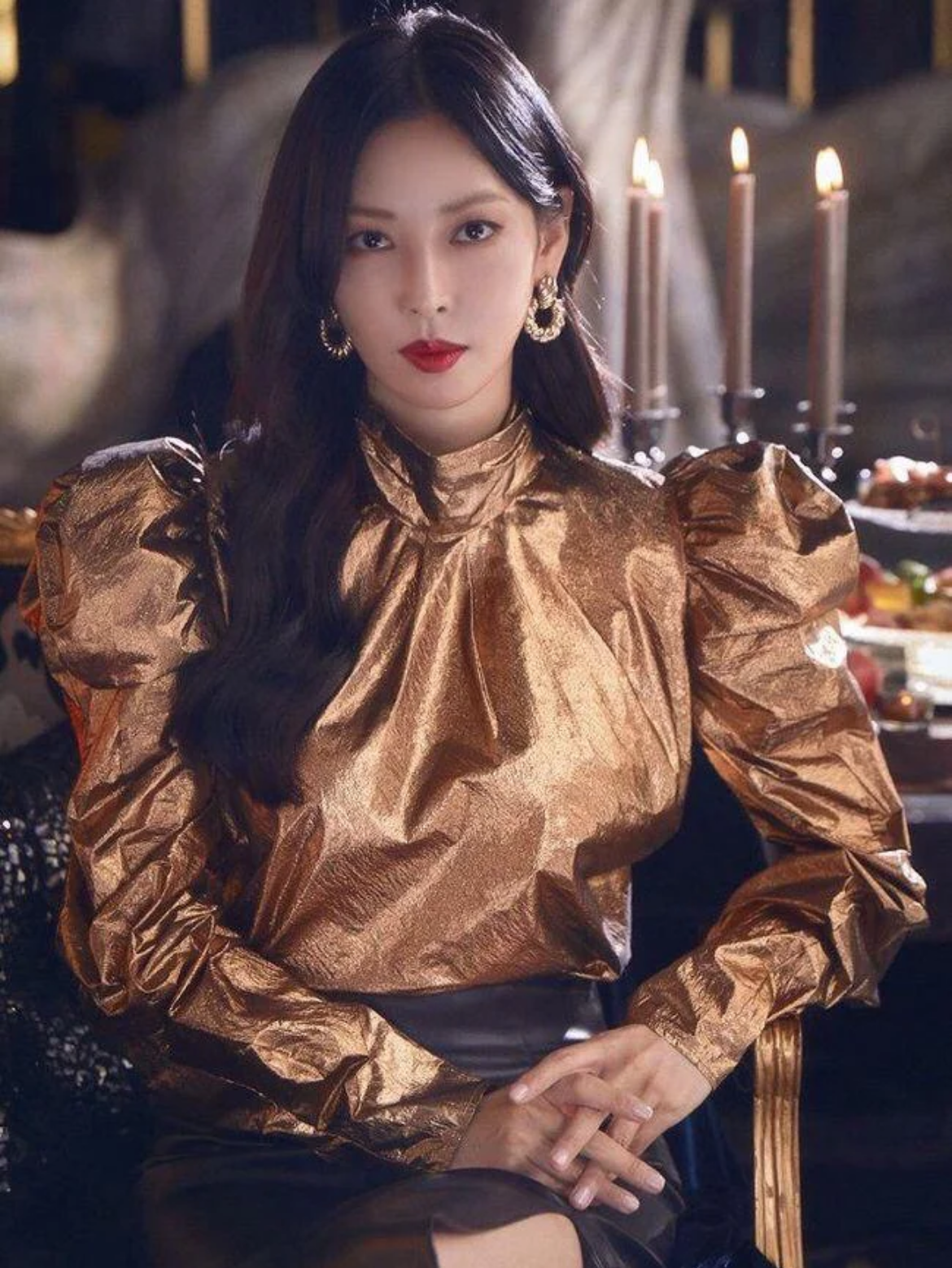 终于不流行傻白甜女主了，今年流行的是“疯批美人”，太有气场