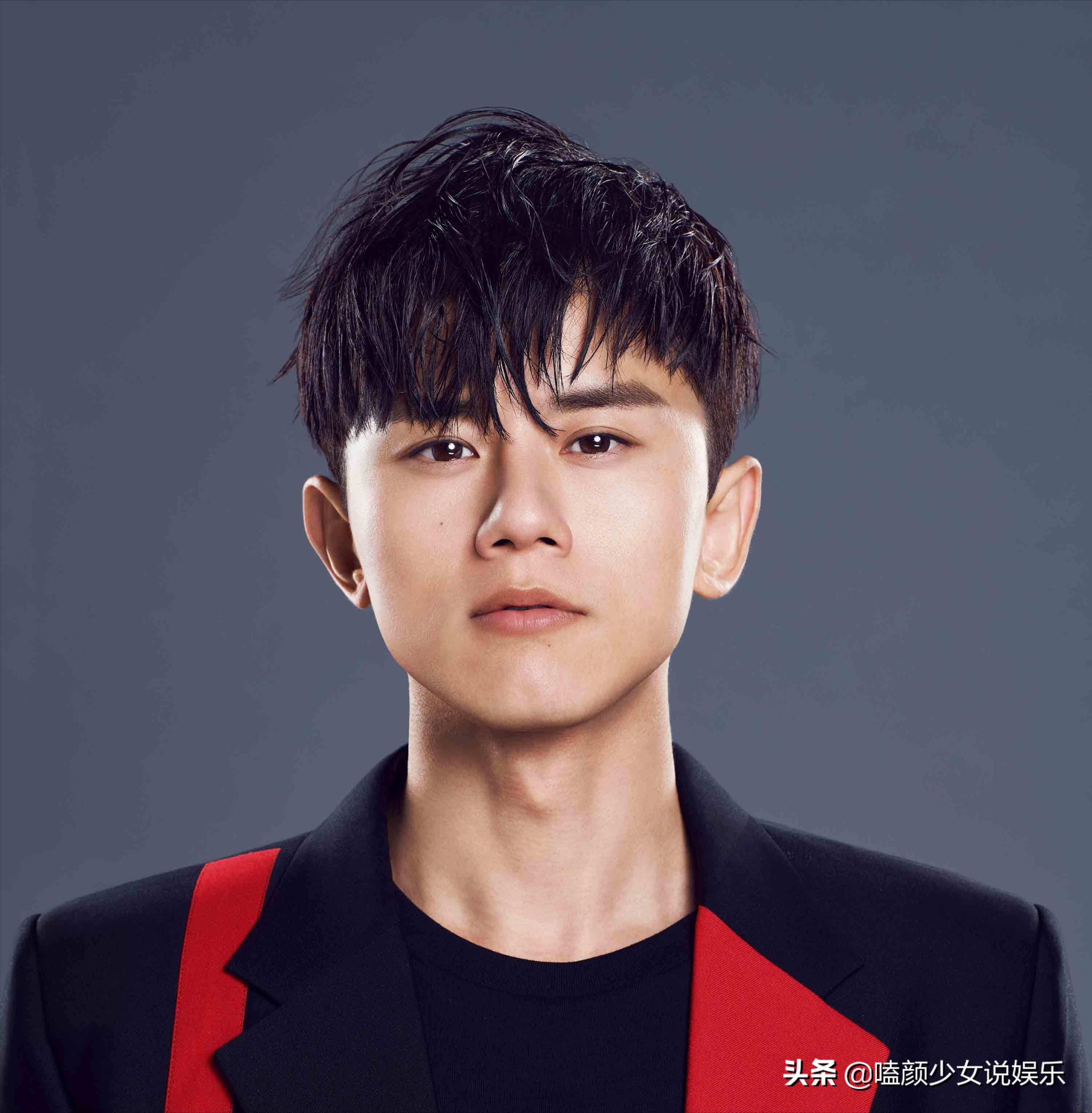 自恋遭打脸，这6位明星的迷惑行为，离谱的不止黄晓明的“明学”