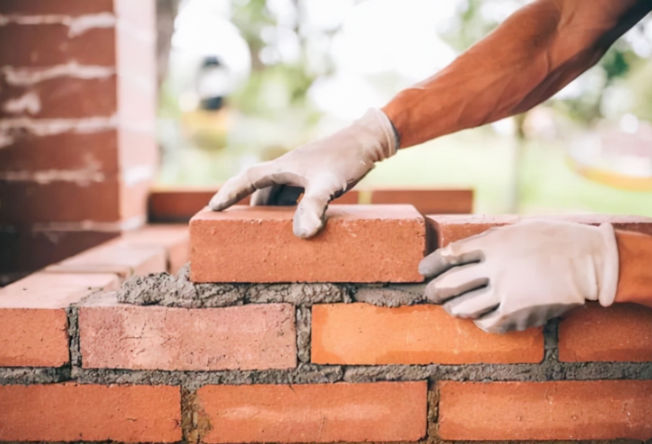 有些人手臂上“青筋暴起”，有些人却看不到青筋，哪种更健康呢？