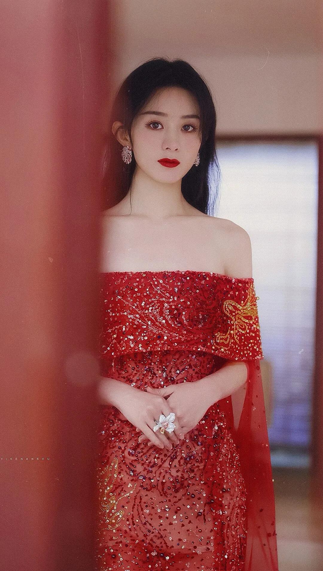 赵丽颖竖屏壁纸：颖火虫们，赵丽颖值得你一直爱吗？