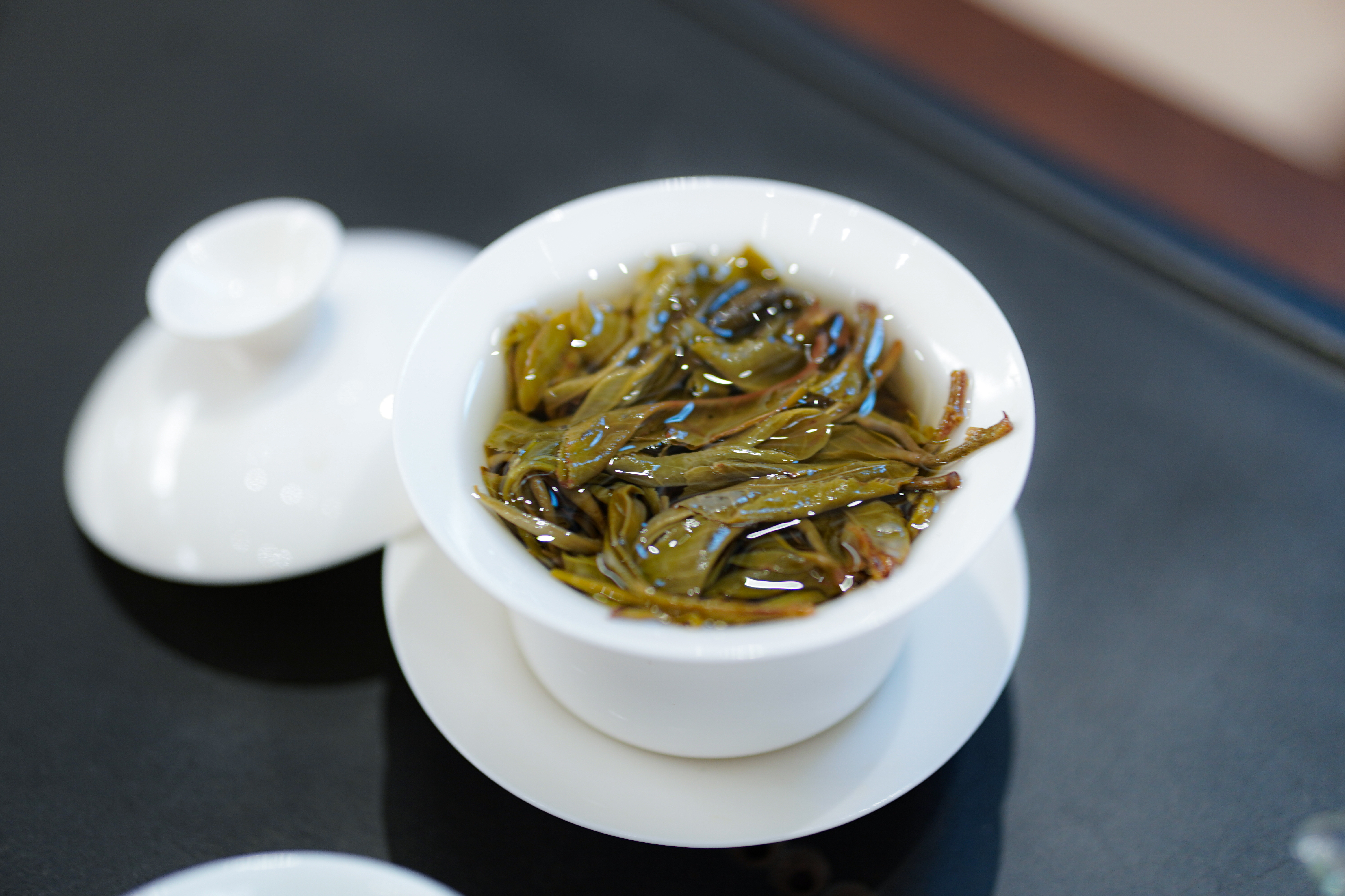 冰岛古树茶多少钱一斤（冰岛古树一饼多少钱）