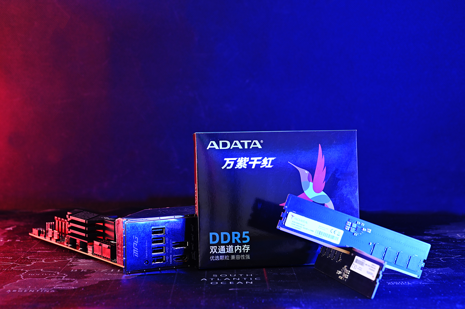 将高性能释放为生产力，高带宽DDR5带飞十二代酷睿平台