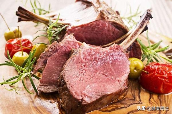 女子乳房出现肿块，医生手术取出3条活虫，都是这些坏习惯惹的