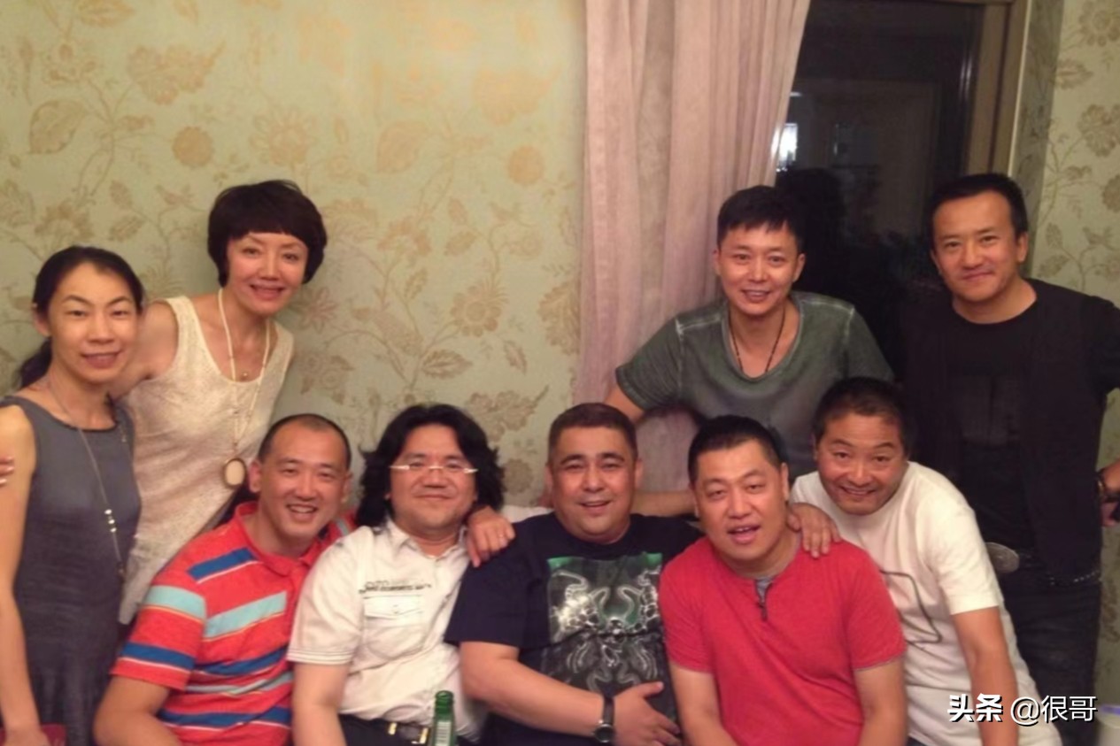 金铁峰：刘奕君同学，因演日本人成名，如今在幸福到万家中扮莫总