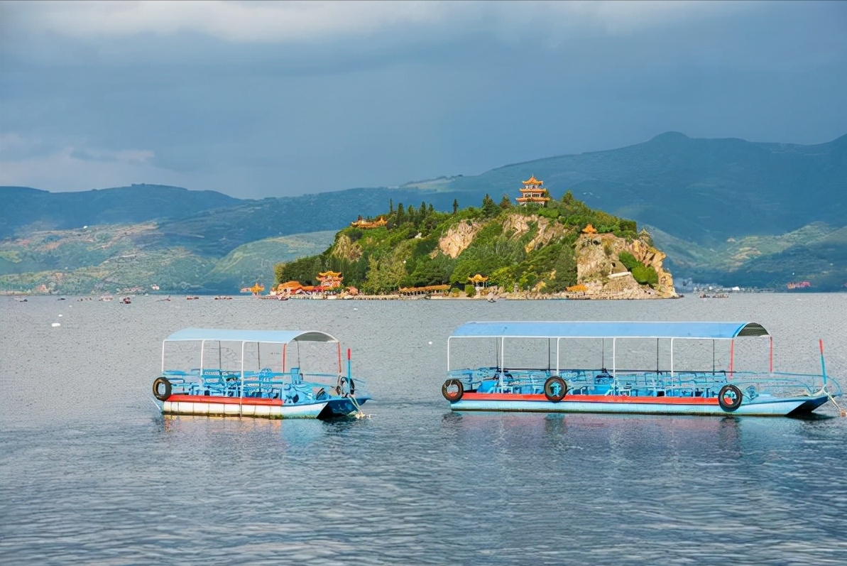 云南当地最新公布，大中小学放假时间统一提前，同时还有一好消息