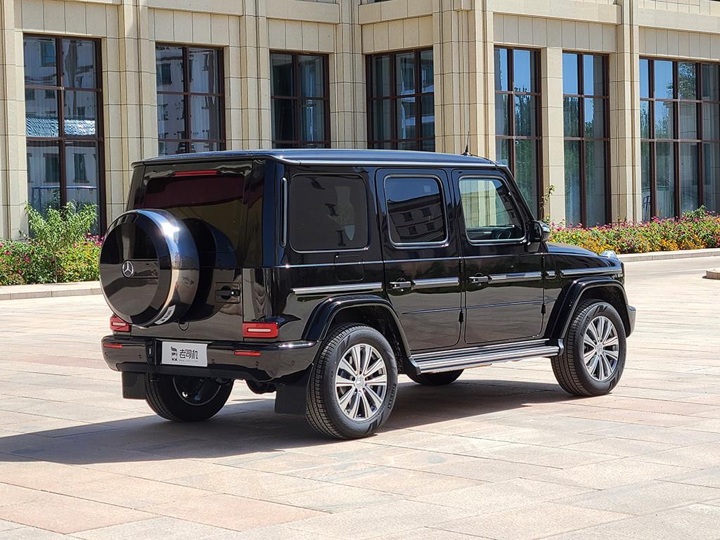 目前最便宜的奔驰大g,外观一样带三把锁四驱,实拍奔驰g级