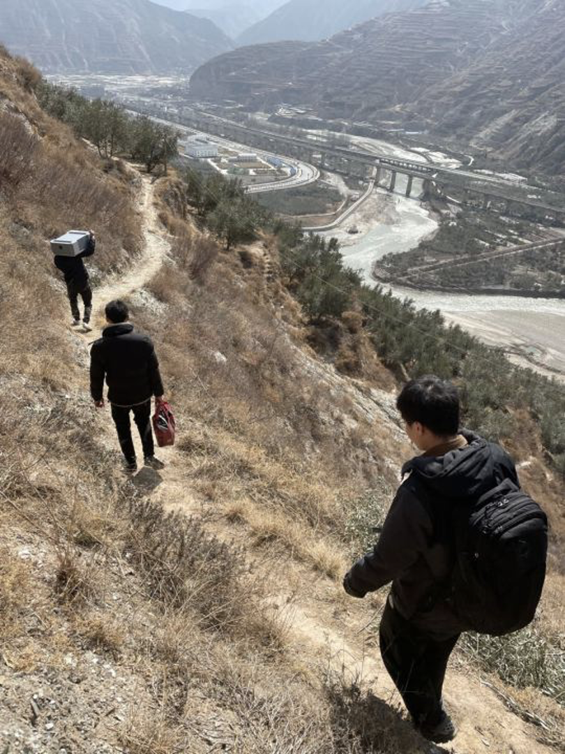 阿里有群硬核青年：常年不在工位，一手代码闯四海