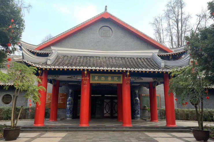 医学类高校前30名榜单出炉，协和仅排第四名，湘雅开始走下坡路