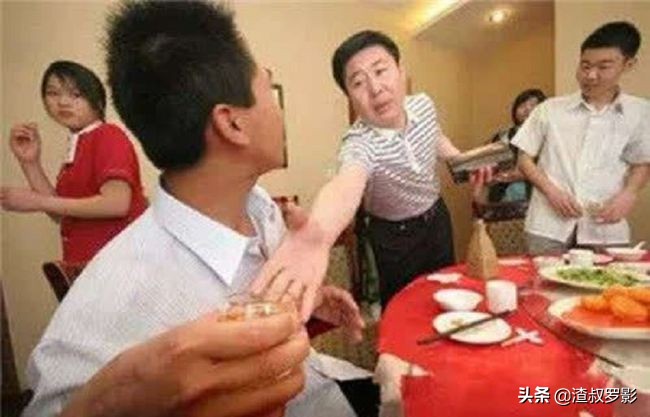 “中原第一酒神”张政，一顿能喝7斤白酒，如今却成反酒斗士