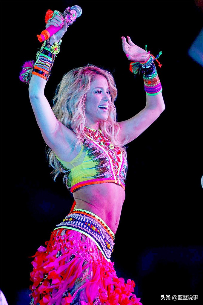 世界杯闭幕式上表演2014年3月27日,在德国柏林举行的回声音乐奖(echo