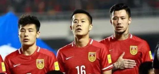這屆世界杯為什么沒中國</h2>

<p>　　卡塔爾世界杯沒有中國隊的原因</p>

<p>　　本屆卡塔爾世界杯世預賽國足沒能成功突圍，最終僅排小組第五，無緣出線。</p>

<p>　　國足沒能突圍成功，但中國裁判組是成功擊敗眾多名哨，進入了世界杯執法名單。</p>

<p>　　<img alt=