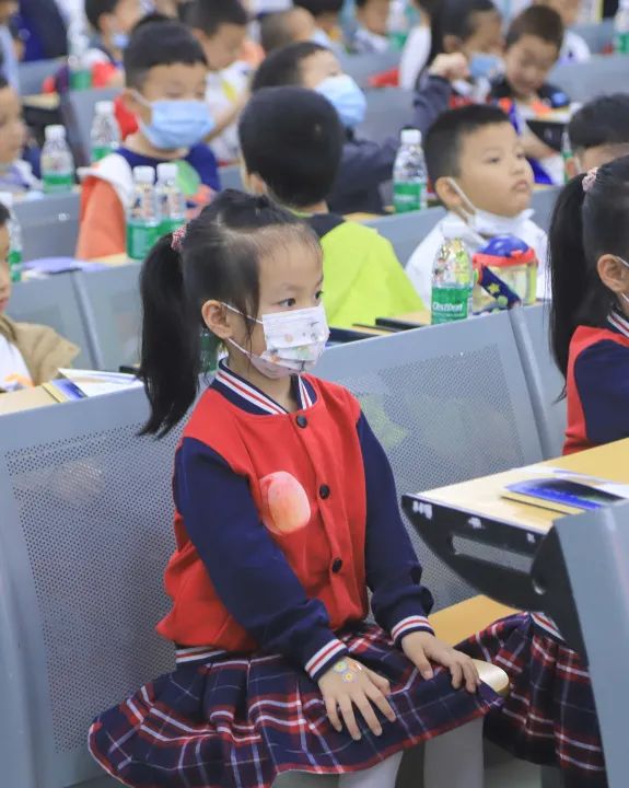 “我和南小零距离”一一记2022春南湖小学幼小衔接主题活动